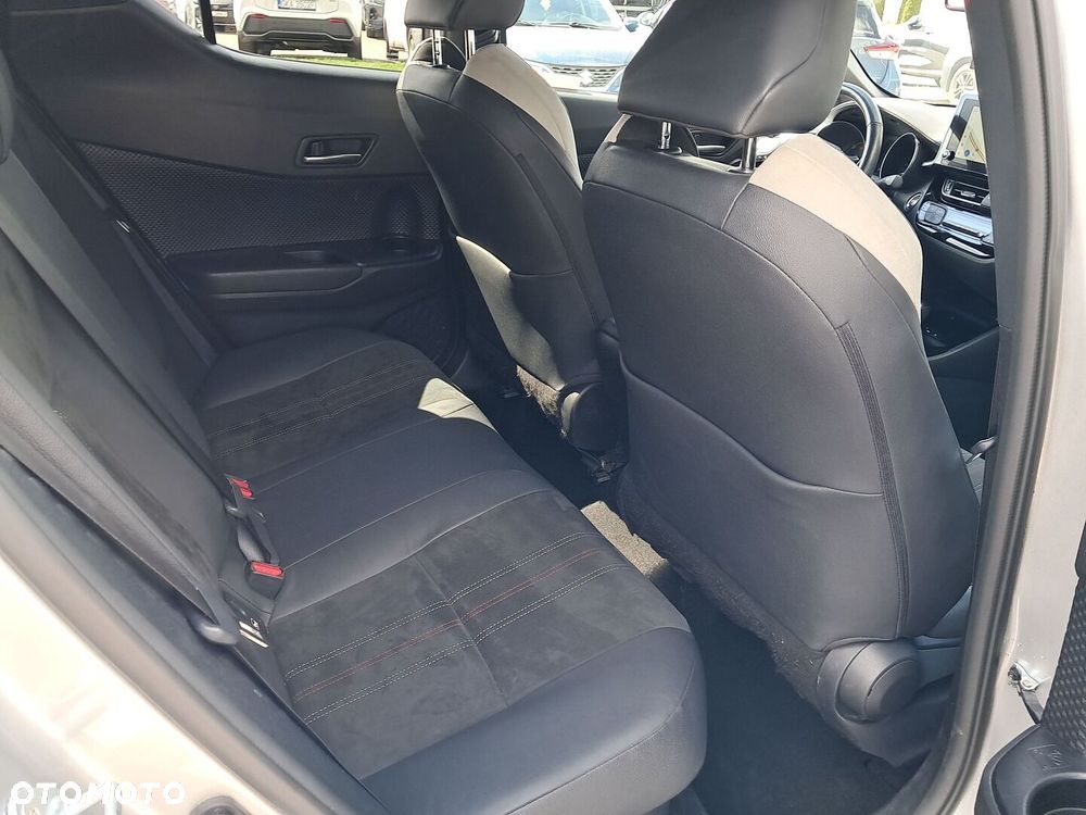 Toyota C-HR 2.0 Hybrid GR Sport - 13