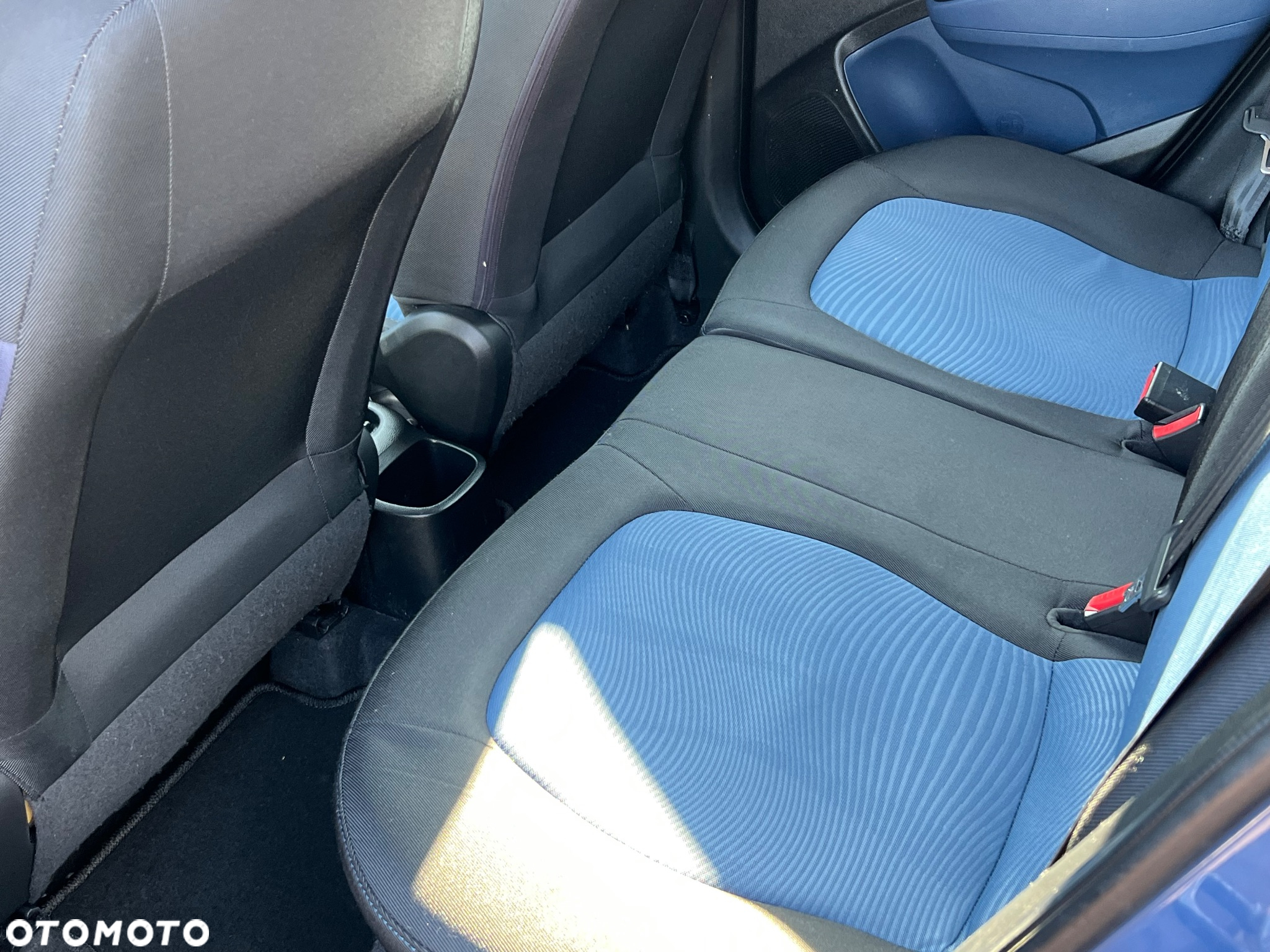 Hyundai i10 1.0 BlueDrive Premium - 24