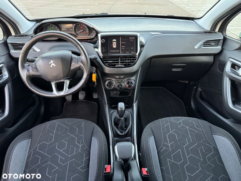 Peugeot 2008 1.2 Pure Tech Active - 19