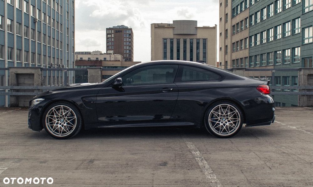 BMW M4 DKG Competition - 4