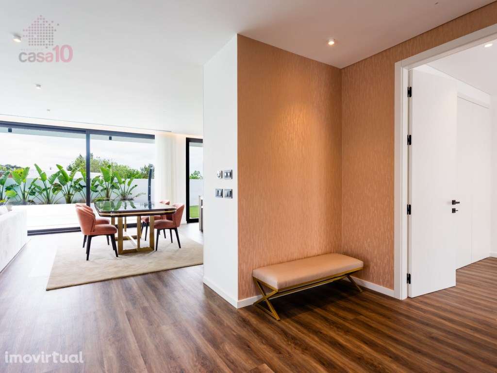 Moradia V4 com piscina para venda em condomínio fechado em S. Franc... - Grande imagem: 4/41