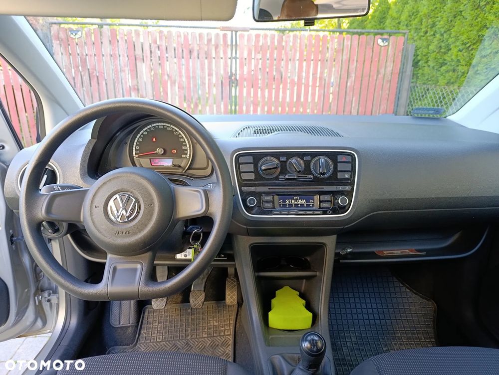 Volkswagen Up 2012 photo 4