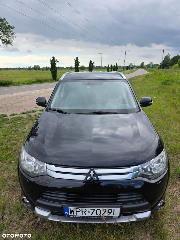 Mitsubishi Outlander 2.2 DID Instyle Navi - 9