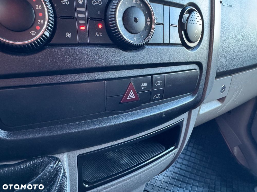 Mercedes-Benz Sprinter 216 CDI - 33
