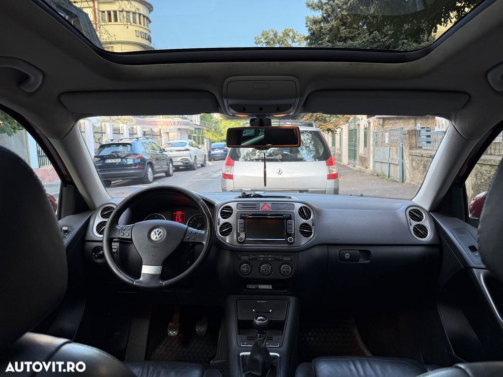 Volkswagen Tiguan - 8