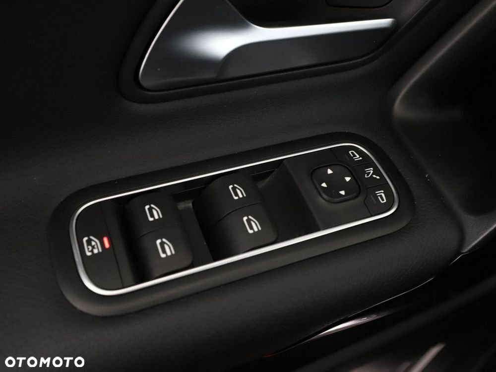 Mercedes-Benz CLA 180 d 7G-DCT - 34