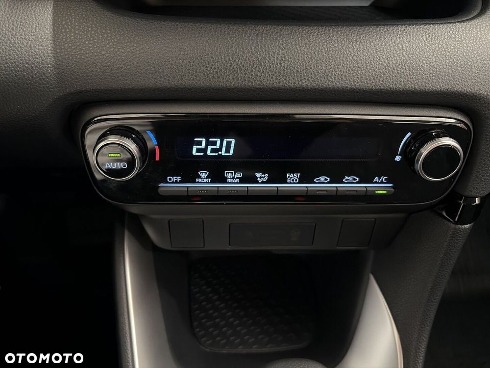 Toyota Yaris - 18