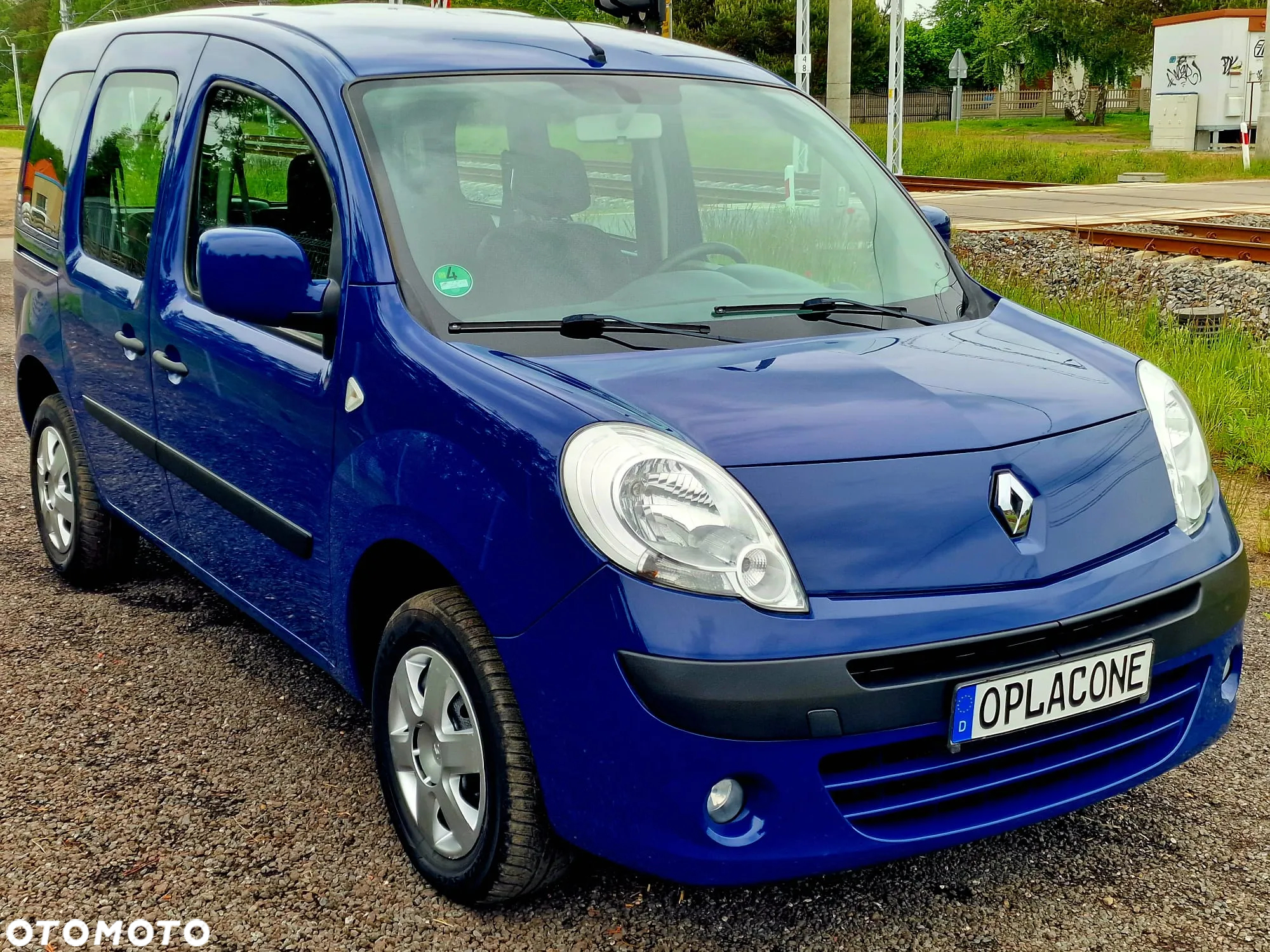 Renault Kangoo 1.6 8V 90 Happy Family - 3