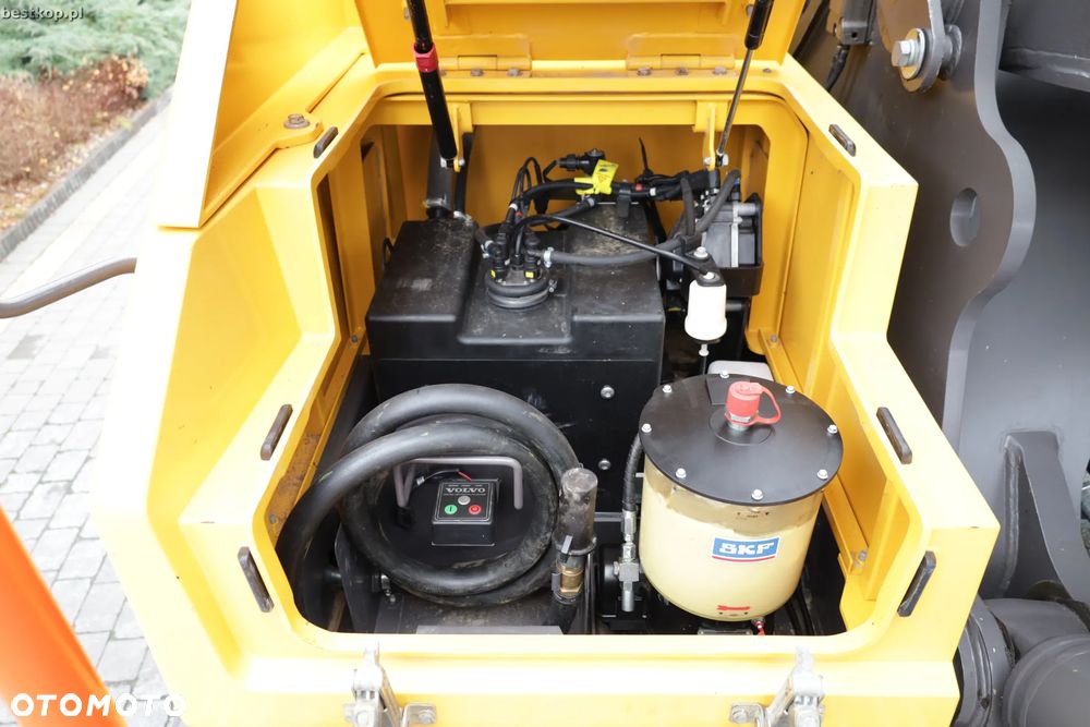 Volvo EC300E NL - 30