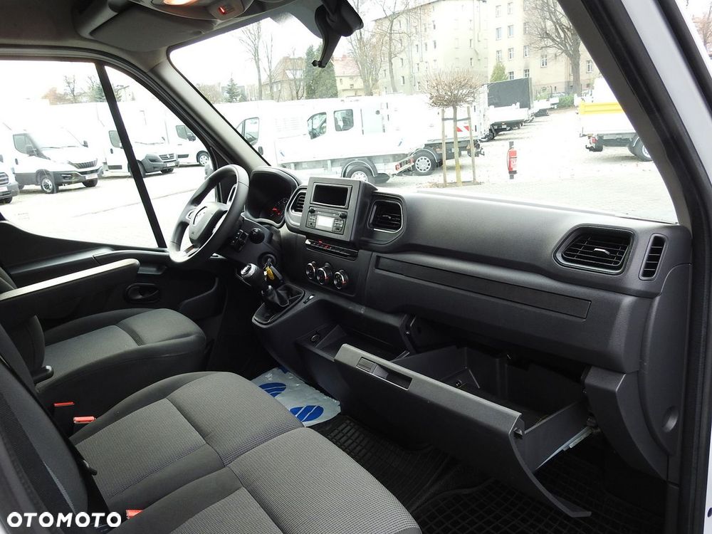 Renault MASTER PLANDEKA 10 PALET WEBASTO TEMPOMAT KLIMATYZACJA LEDY PNEUMATYKA  165KM - 39