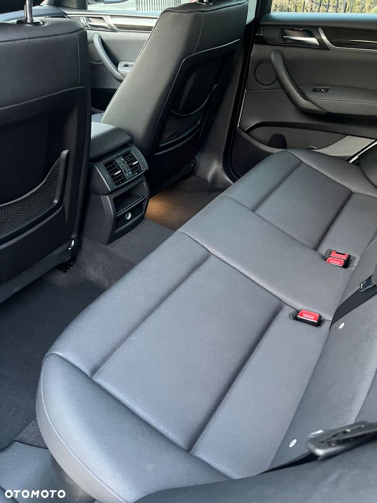 BMW X3 xDrive28i xLine - 16