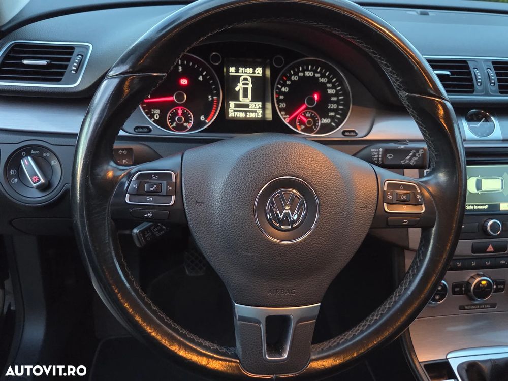 Volkswagen Passat - 6