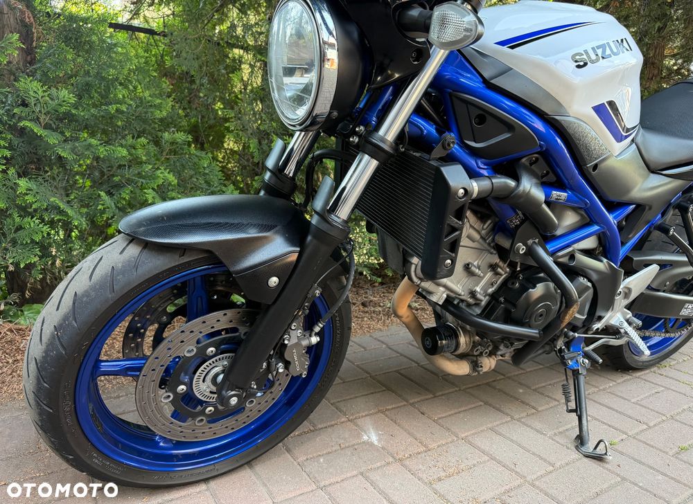 Suzuki SV - 11