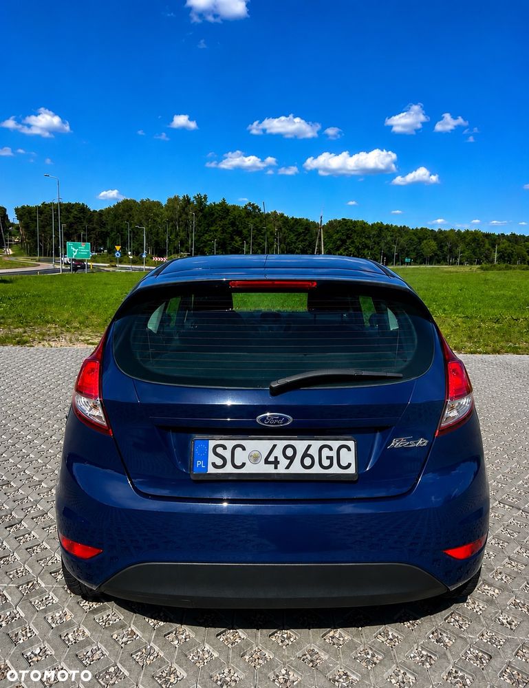 Ford Fiesta 1.25 Ambiente EU5 - 11