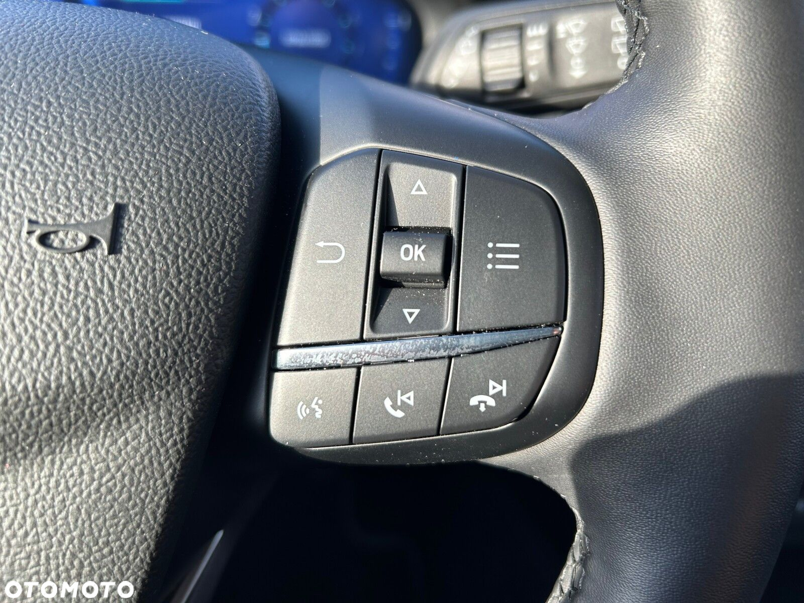Ford Focus 1.0 EcoBoost mHEV Titanium X - 13