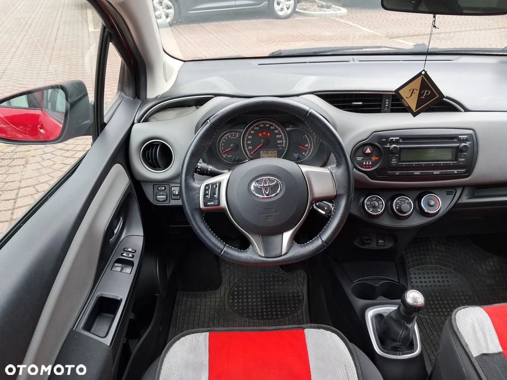 Toyota Yaris 1.0 Active - 10