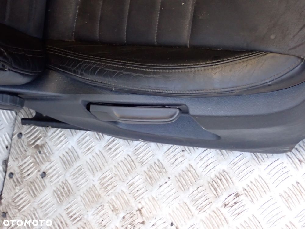 AUDI A6 C7  FOTEL PRZEDNI PRAWY / LEWY ORAZ KANAPA TYLNIA MATERIAŁ - SKÓRA KOMPLET - 13