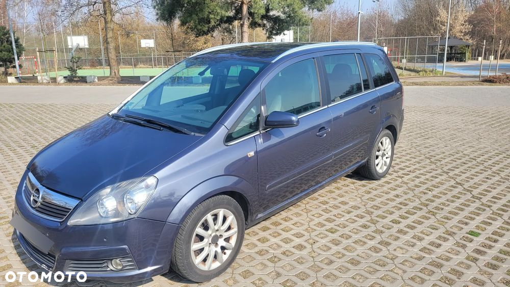 Opel Zafira 1.9 CDTI Cosmo - 18