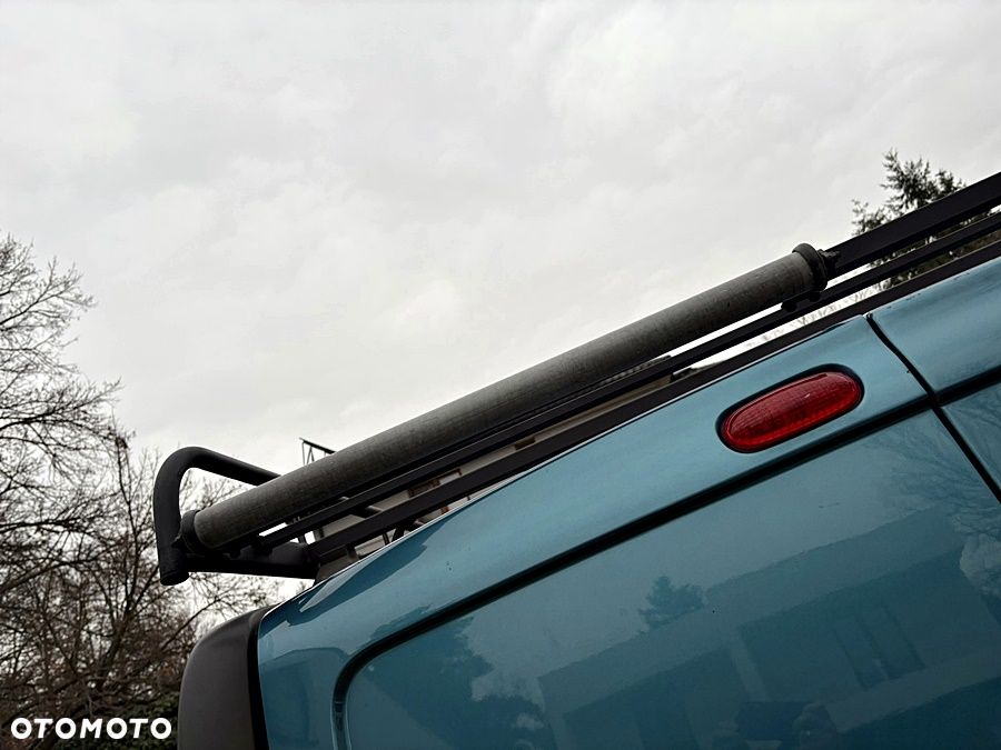 Renault TRAFIC 2.0 dCi na łańcuchu 6 biegów Klima Nawigacja Skóra Elektryka B ładnie utrzymany Oryg 217 tys km 1 Właściciel Bagażnik dachowy Drabina 2007 rok - 11