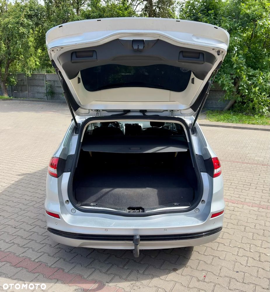 Ford Mondeo 2.0 Hybrid Titanium - 8