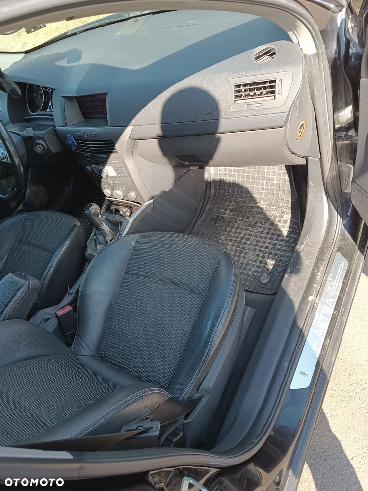 Opel Astra 1.9 CDTI Elegance - 10
