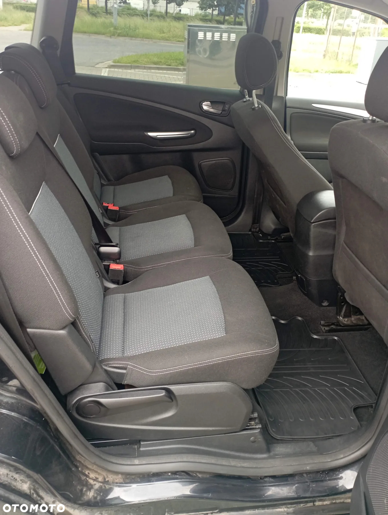 Ford S-Max - 7