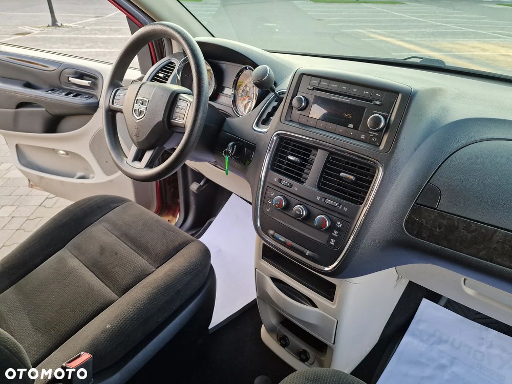 Dodge Grand Caravan 3.6 Express - 26
