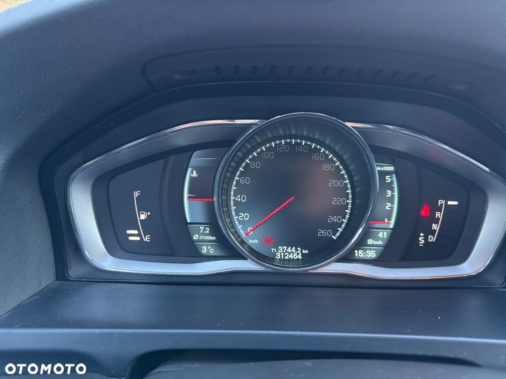 Volvo S60 D3 Geartronic Momentum - 24