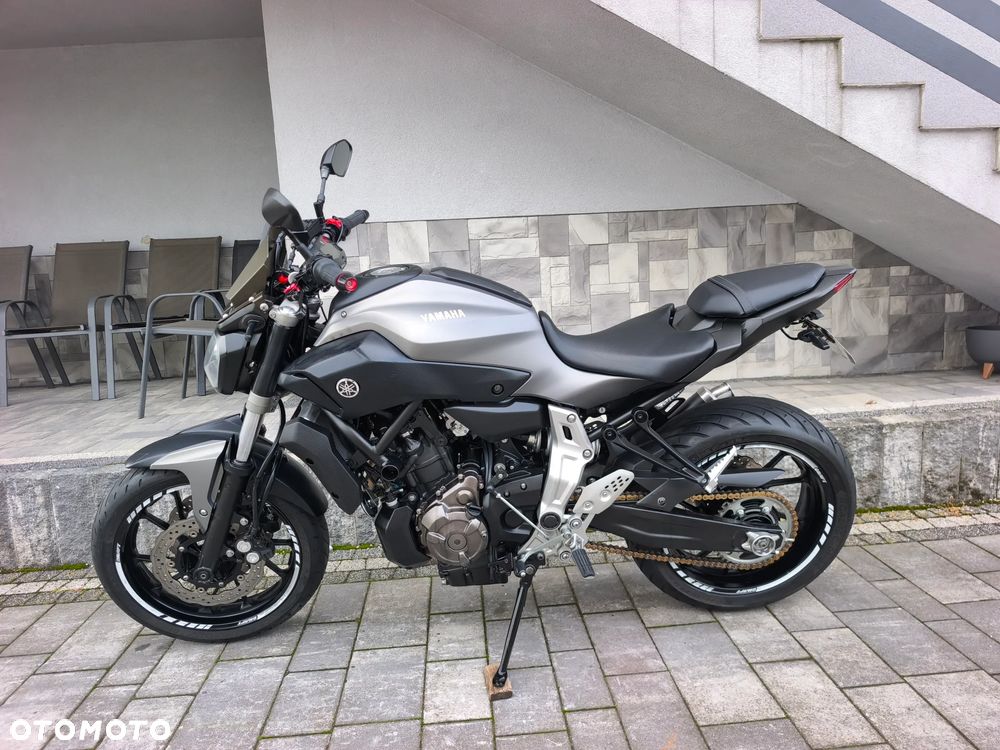 Yamaha MT - 2