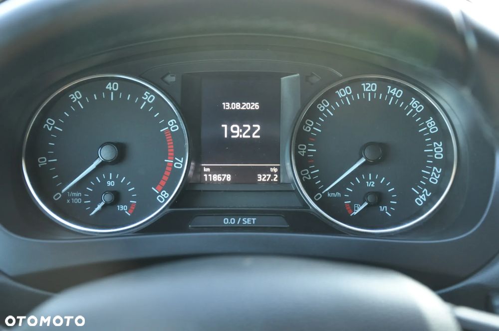 Skoda RAPID 1.2 TSI (Green tec) Ambition - 27