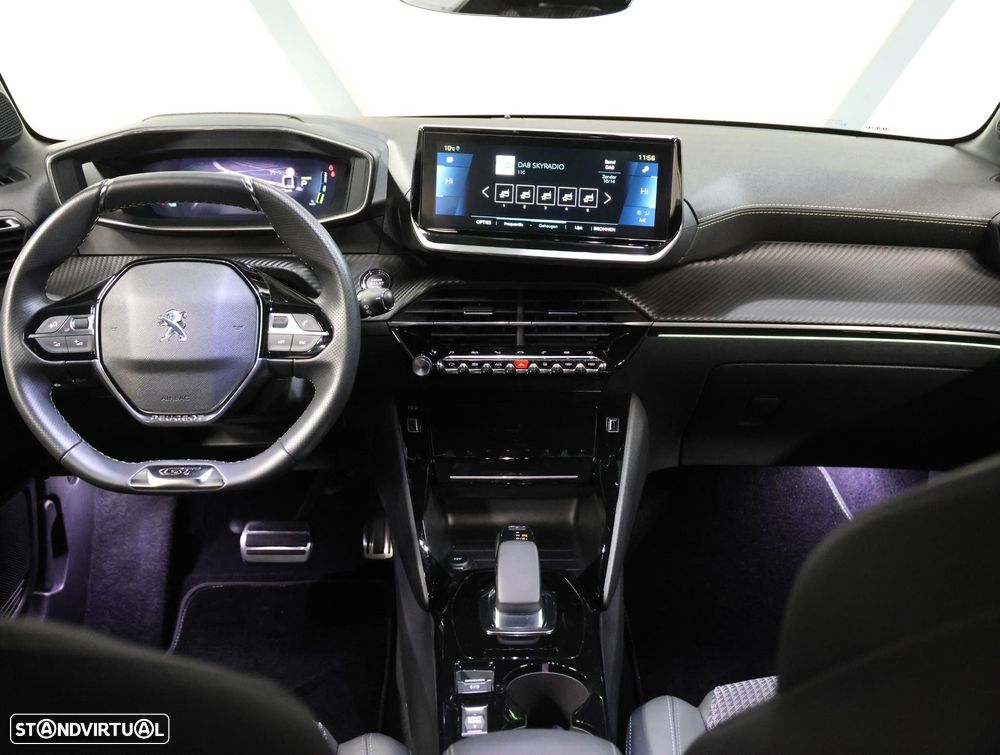 Peugeot e-208 GT - 33