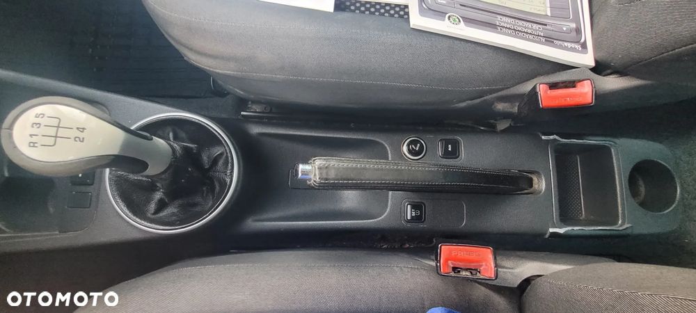 Skoda Roomster 1.9 TDI Scout PLUS EDITION - 21