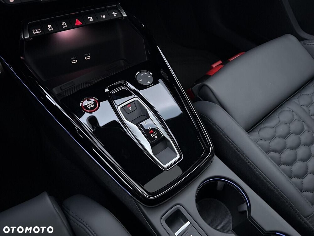 Audi RS3 Sportback TFSI Quattro S tronic - 16