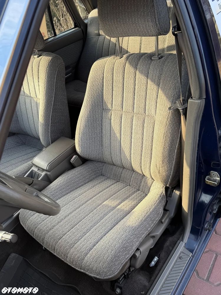 Nissan Laurel 2.8 GL D - 11