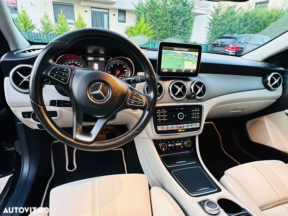 Mercedes-Benz GLA 200 d 4MATIC 7G-DCT - 8