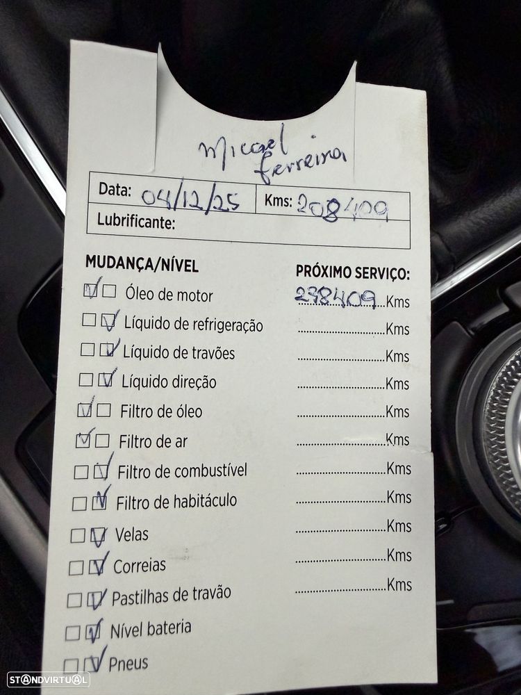 Audi A4 Avant 2.0 TDI Advance - 30