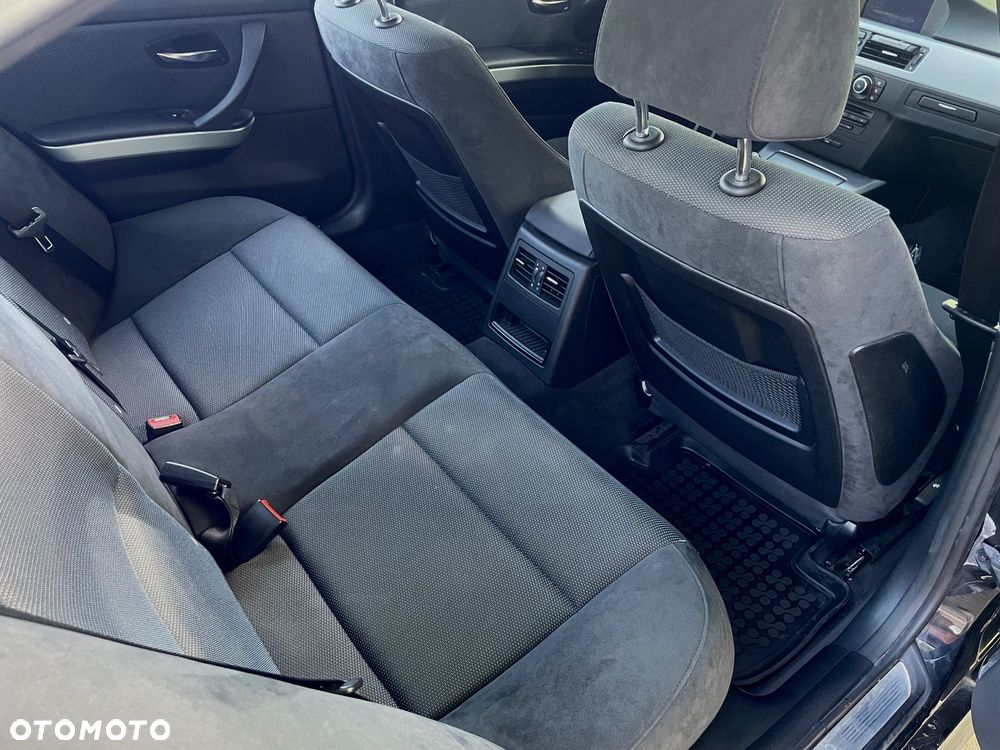 BMW Seria 3 318i Edition Sport - 18