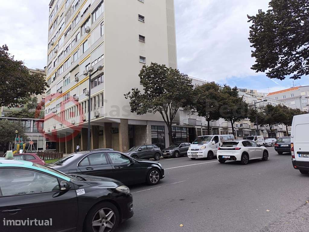 Apartamento T2+1 com Logradouro - Grande imagem: 2/38