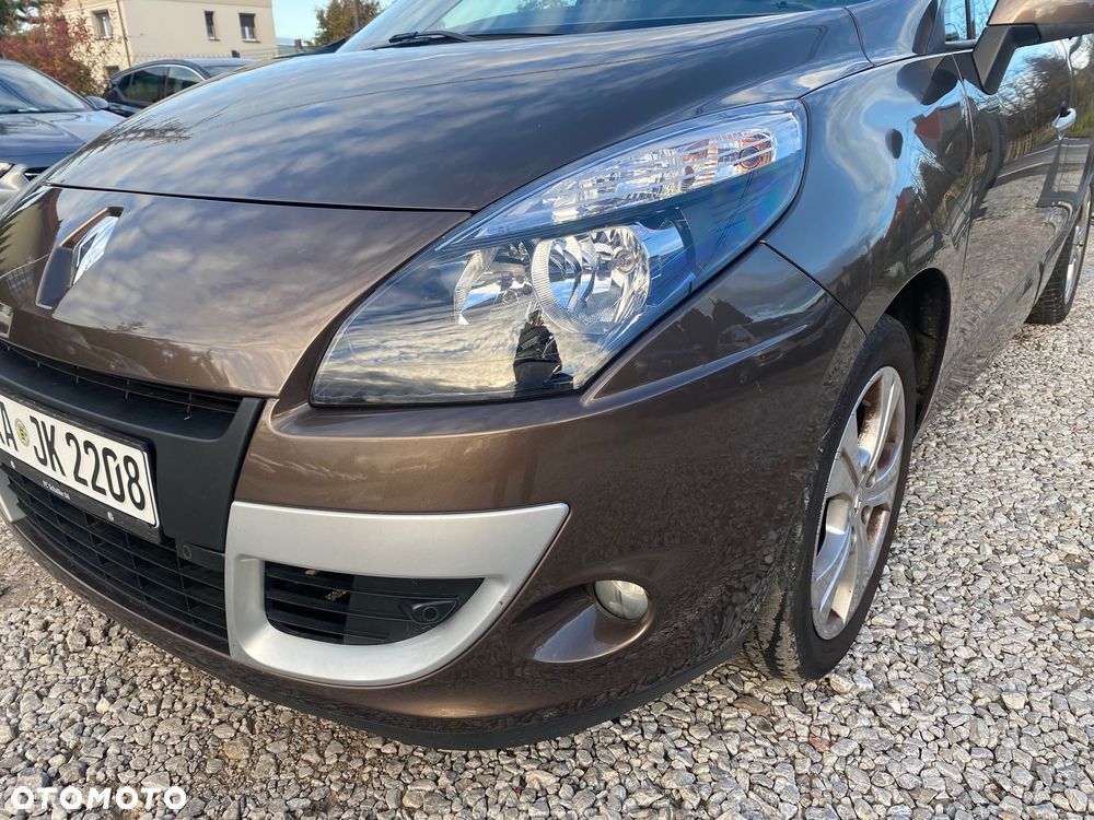 Renault Scenic 1.6 16V 110 Authentique - 9