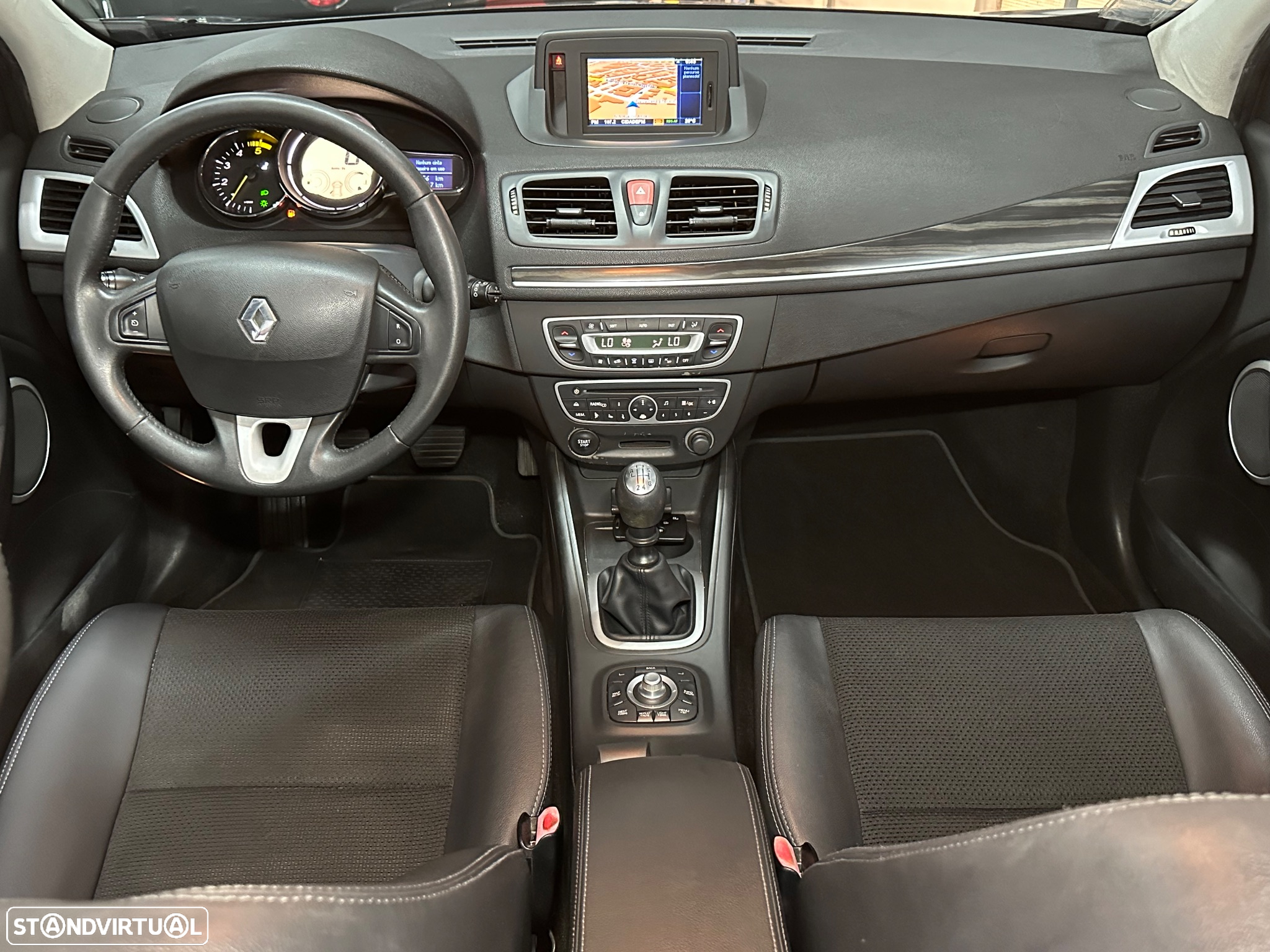Renault Mégane Sport Tourer 1.5 dCi Dynamique S - 16
