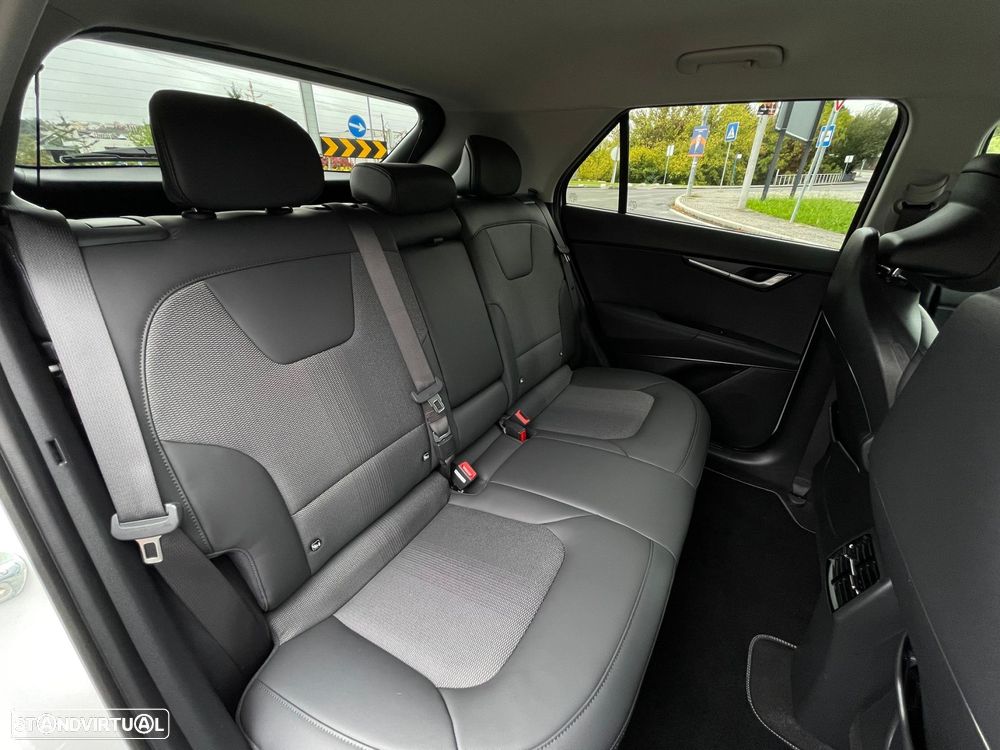 Kia Niro EV 64kWh Drive - 60