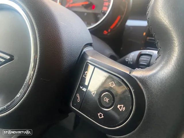 MINI 3 Portas One Auto - 24