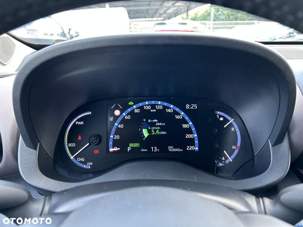 Toyota Yaris Cross - 12