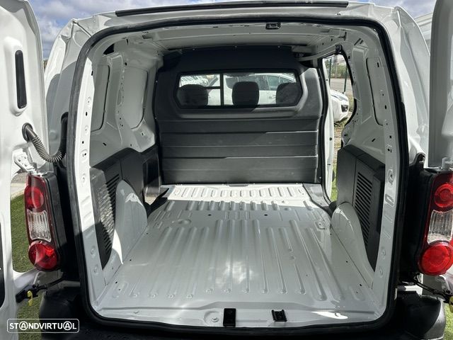 Citroën BERLINGO 3 LUGARES 100 CV - 7