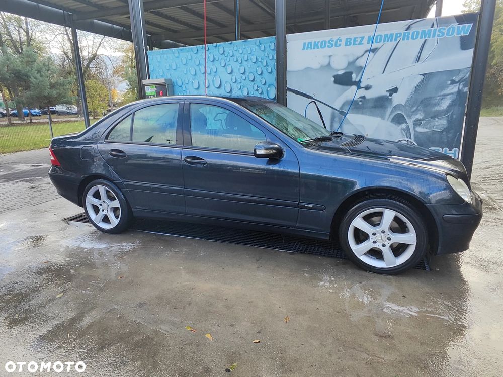 Mercedes-Benz Klasa C 180 T Kompressor Classic - 2