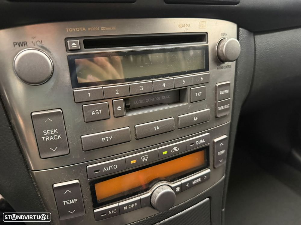 Toyota Avensis SW 2.2 D-4D - 10