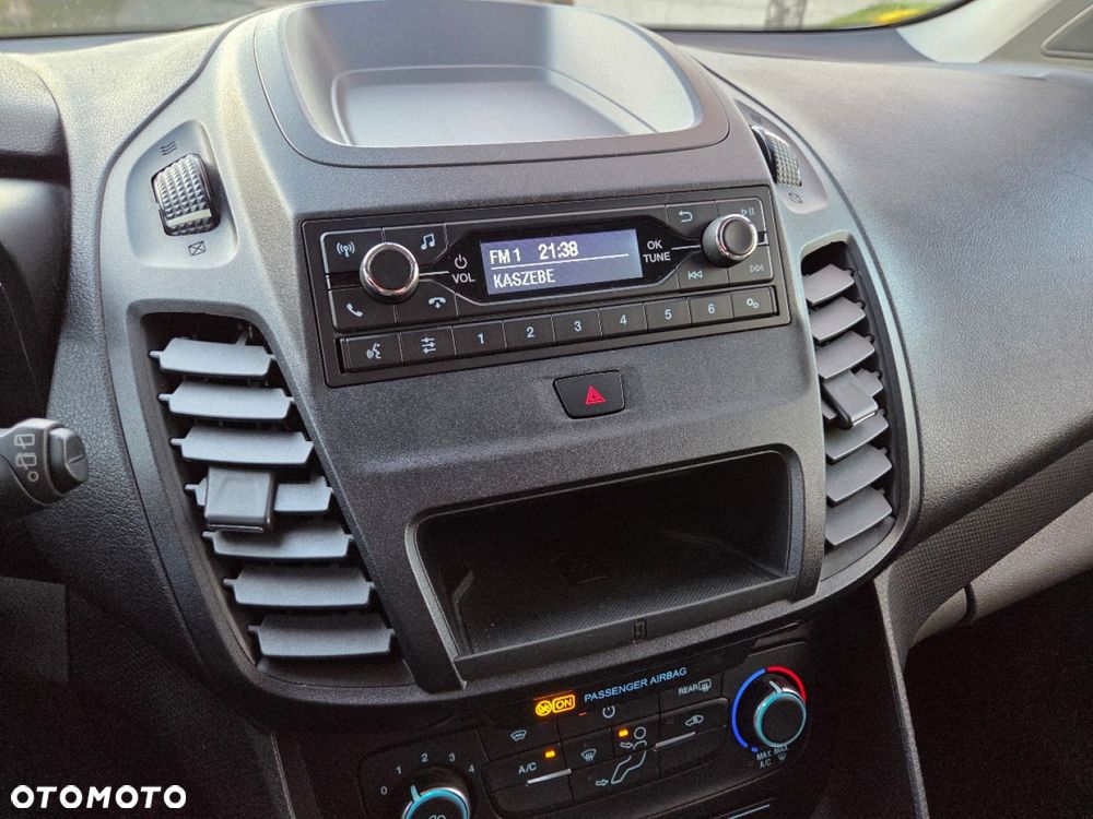 Ford Transit Connect - 16