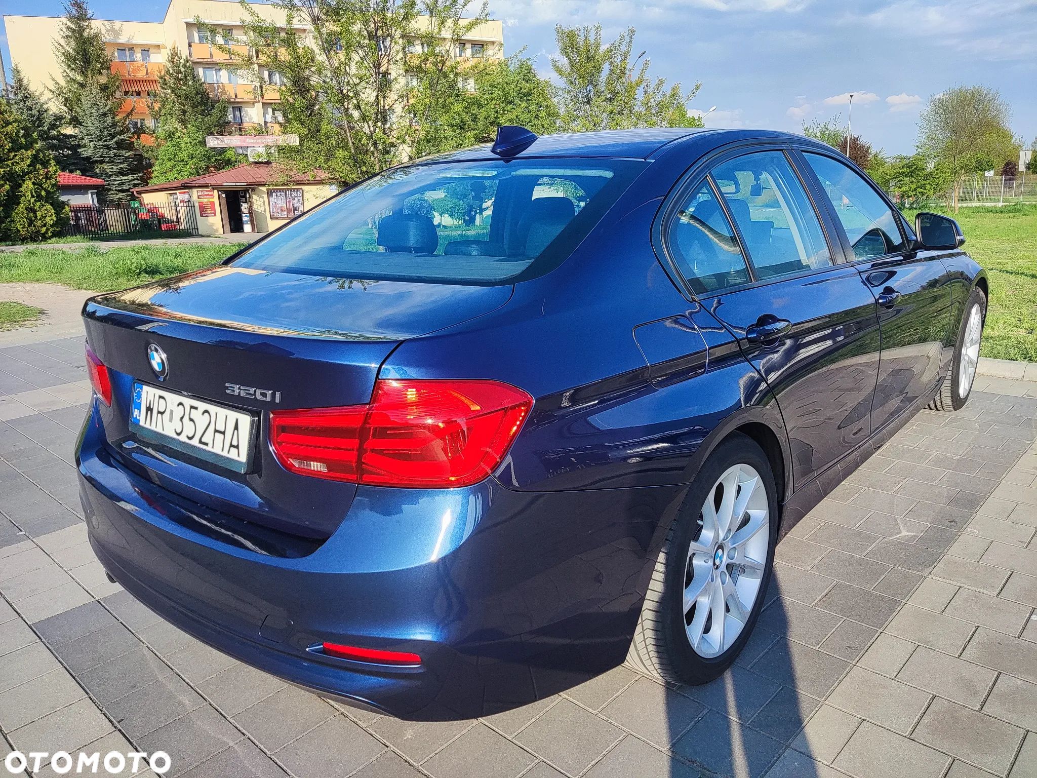 BMW Seria 3 320i - 1