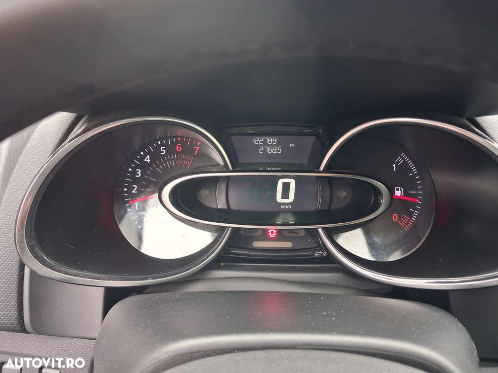 Renault Clio TCe 90 EVOLUTION - 11