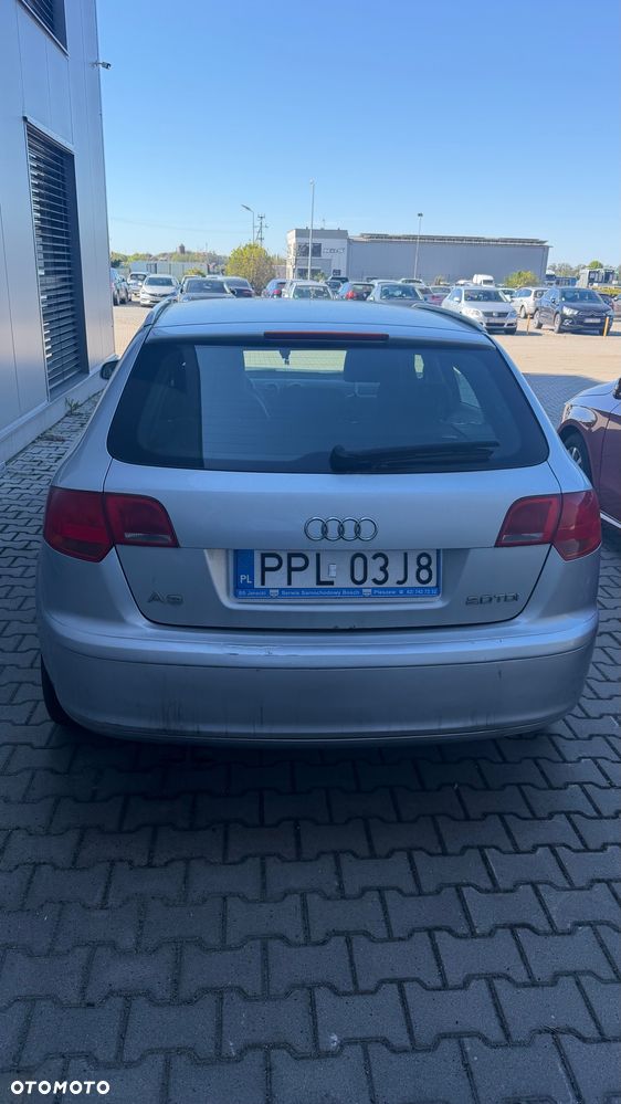 Audi A3 Sportback 2.0 TDI DPF S tronic Attraction - 4